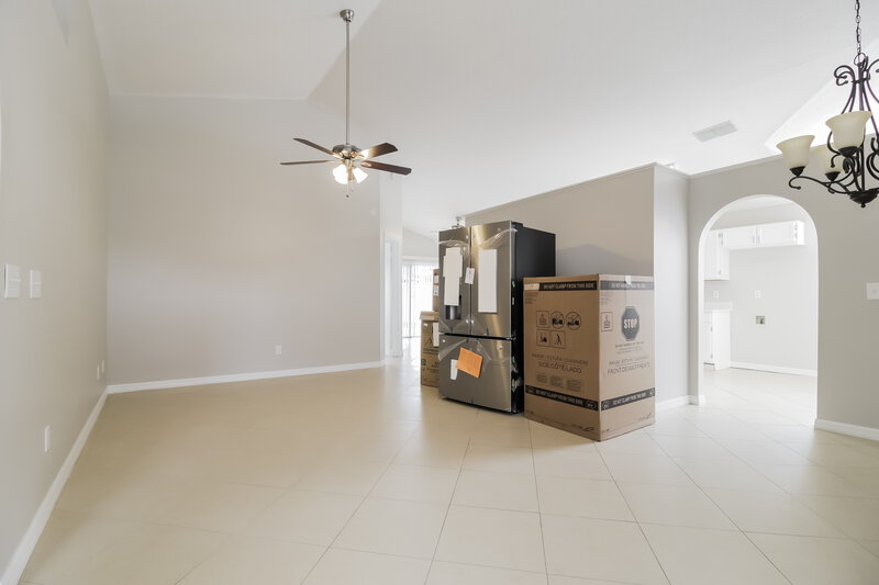 1,850/Mo, 11064 Fairhaven Way Orlando, FL 32825 Living Room View
