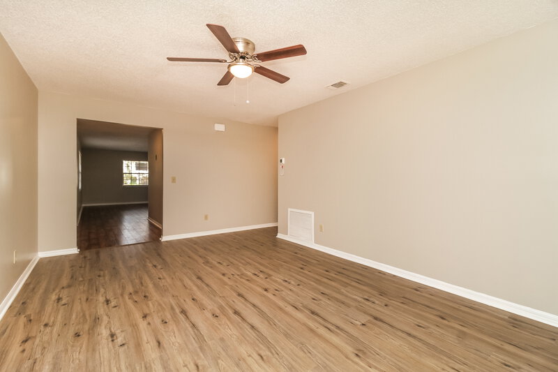 2,405/Mo, 966 Papaya Ln Winter Springs, FL 32708 Living Room View 3
