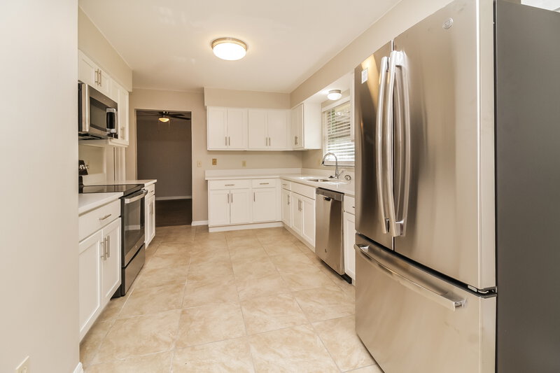 2,405/Mo, 966 Papaya Ln Winter Springs, FL 32708 Kitchen View