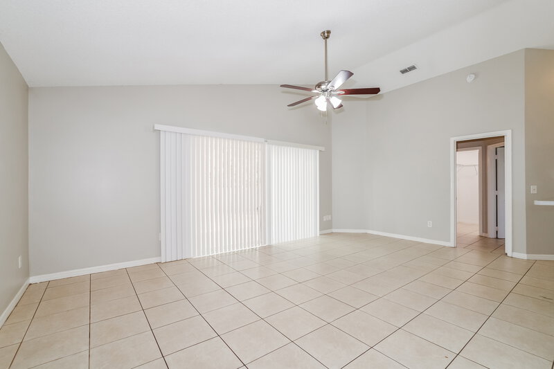 2,420/Mo, 320 MacGregor Rd Winter Springs, FL 32708 Living Room View
