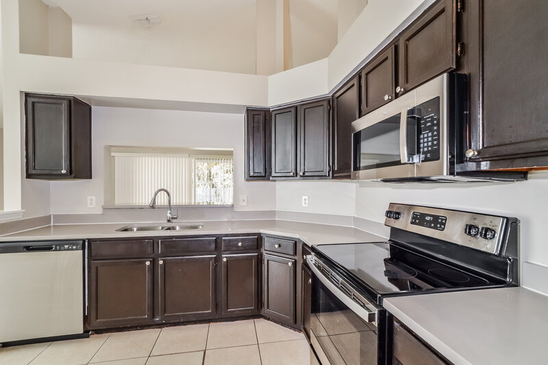2,420/Mo, 320 MacGregor Rd Winter Springs, FL 32708 Kitchen View 2