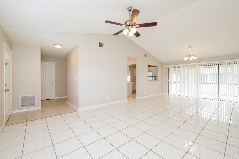 1,765/Mo, 704 Maderia Ct Kissimmee, FL 34758 Living Room View