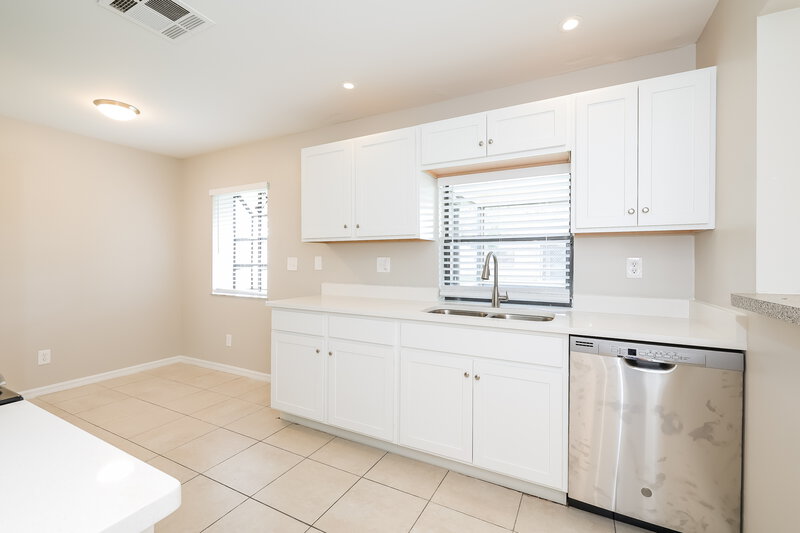 1,765/Mo, 704 Maderia Ct Kissimmee, FL 34758 Kitchen View
