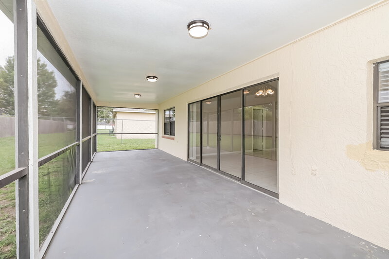 1,765/Mo, 704 Maderia Ct Kissimmee, FL 34758 Sun Room View