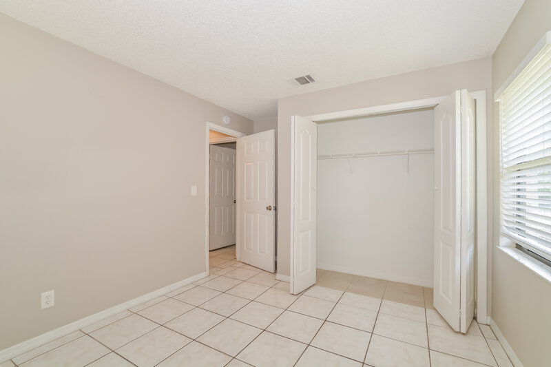 1,785/Mo, 704 Maderia Ct Kissimmee, FL 34758 Bedroom View 3