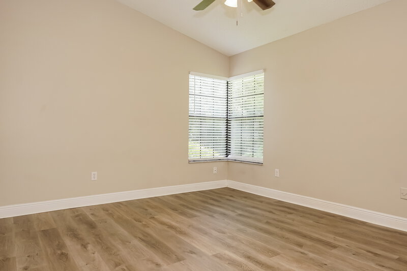 2,045/Mo, 634 Monroe Harbor Pl Sanford, FL 32773 Main Bedroom View 2