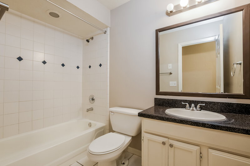 2,680/Mo, 222 Washington Ave Lake Mary, FL 32746 Bathroom View