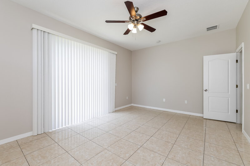 2,470/Mo, 2103 The Oaks Blvd Kissimmee, FL 34746 Main Bedroom View 2