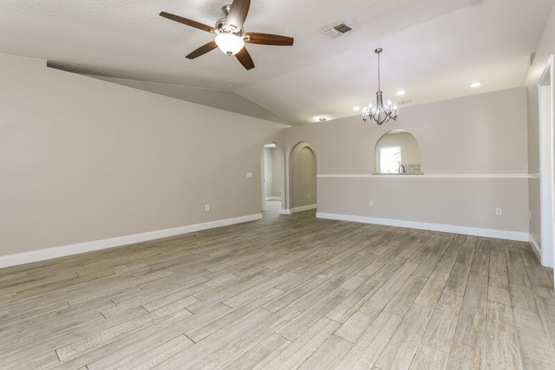 3,050/Mo, 16213 Wilkinson Dr Clermont, FL 34714 Dining Room View 2