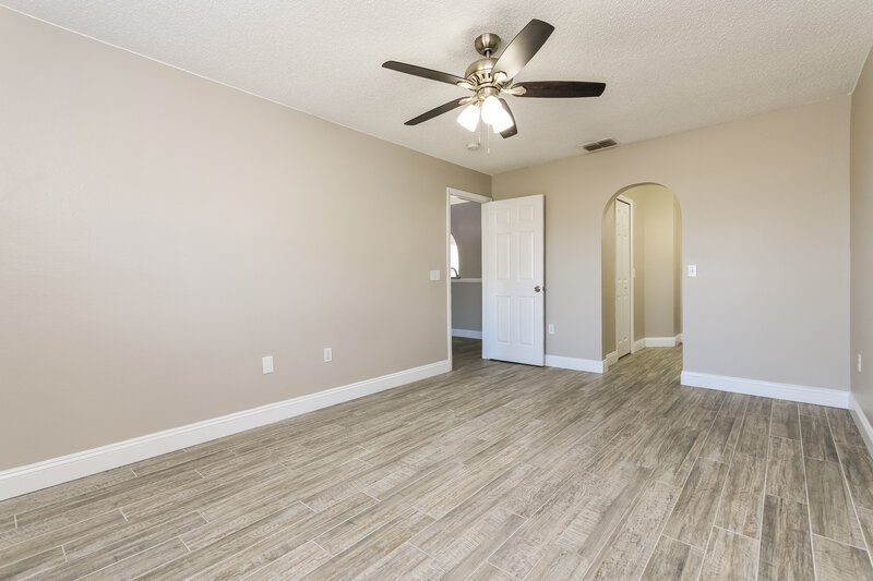 3,050/Mo, 16213 Wilkinson Dr Clermont, FL 34714 Main Bedroom View 2