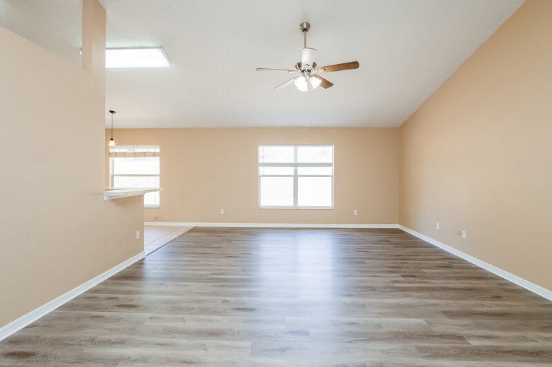 2,180/Mo, 10449 Lake Hasson Cir Clermont, FL 34711 Living Room View