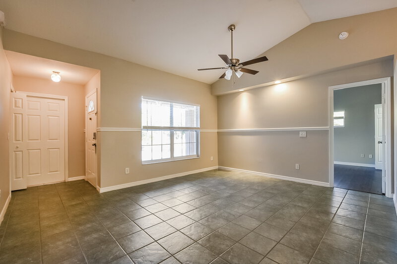 2,055/Mo, 10525 Reagans Run Dr Clermont, FL 34711 Living Room View