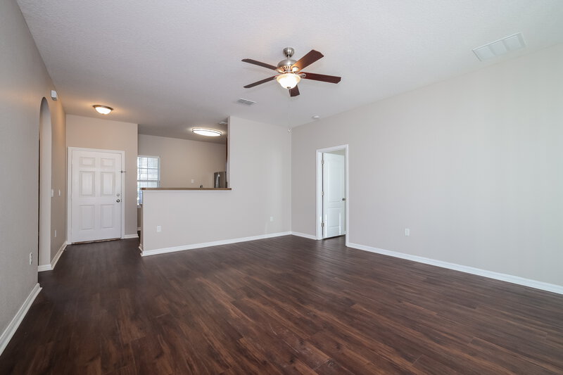 2,105/Mo, 2220 Paria Ln Kissimmee, FL 34758 Living Room View 2