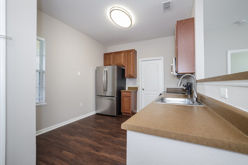 2,105/Mo, 2220 Paria Ln Kissimmee, FL 34758 Kitchen View