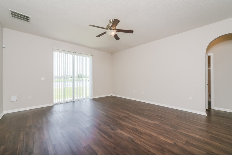 1,745/Mo, 2220 Paria Ln Kissimmee, FL 34758 Living Room View 4