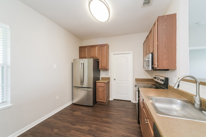 1,745/Mo, 2220 Paria Ln Kissimmee, FL 34758 Kitchen View