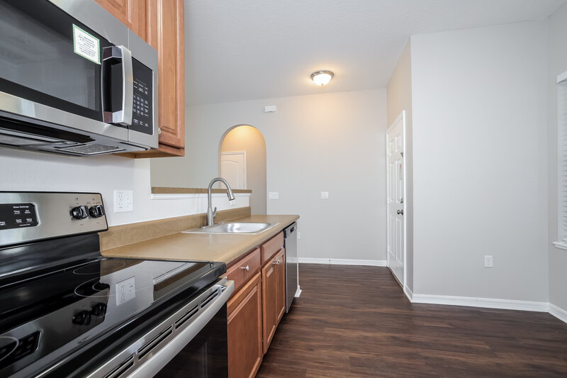 2,105/Mo, 2220 Paria Ln Kissimmee, FL 34758 Kitchen View 3