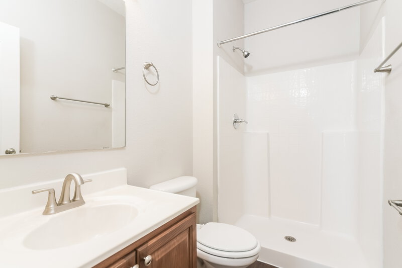 1,745/Mo, 2220 Paria Ln Kissimmee, FL 34758 Bathroom View