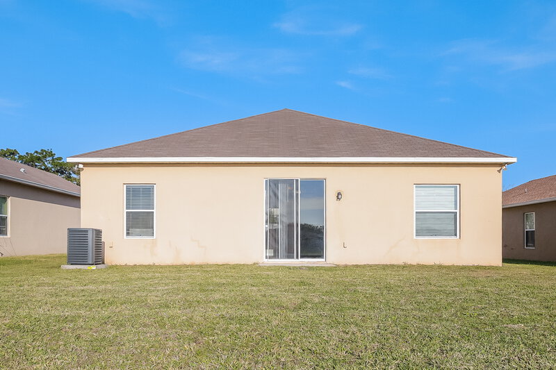 2,105/Mo, 2220 Paria Ln Kissimmee, FL 34758 Rear View