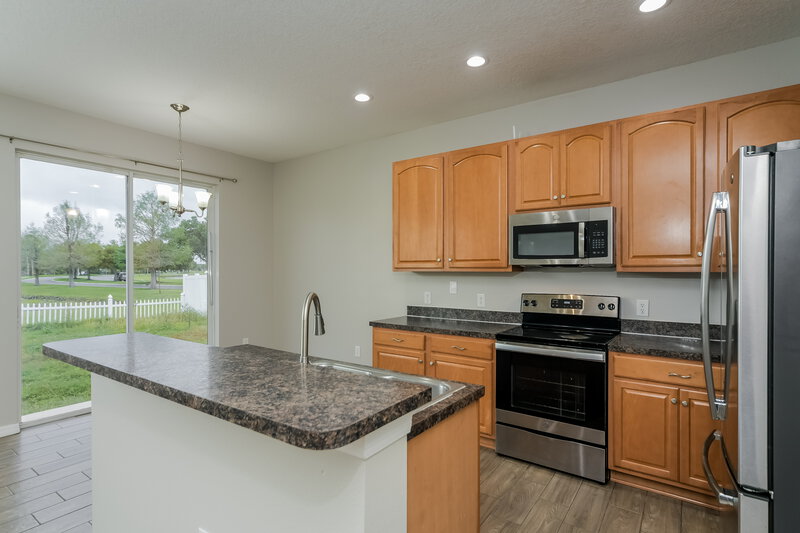 2,095/Mo, 3537 Harlequin Dr Saint Cloud, FL 34772 Kitchen View
