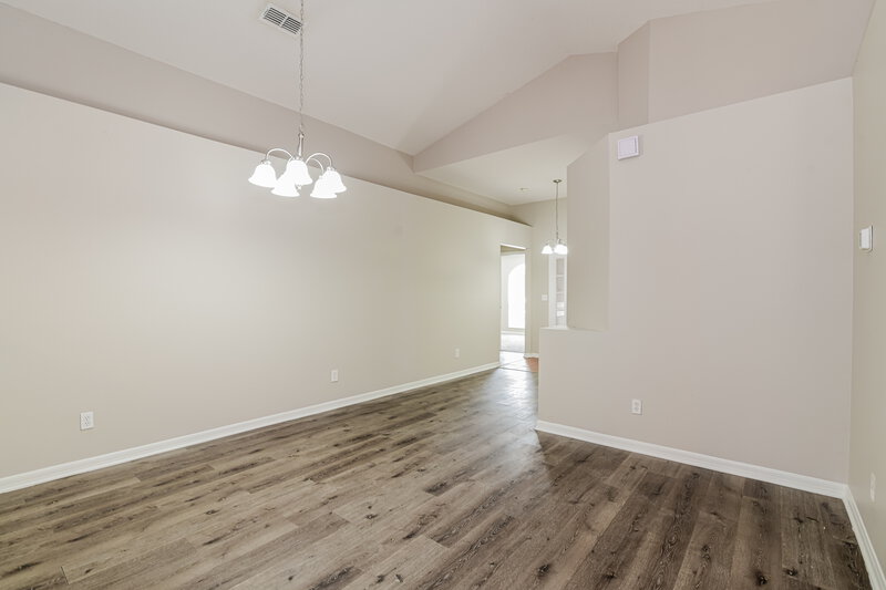 2,015/Mo, 2055 Newtown Rd Groveland, FL 34736 Dining Room View 2