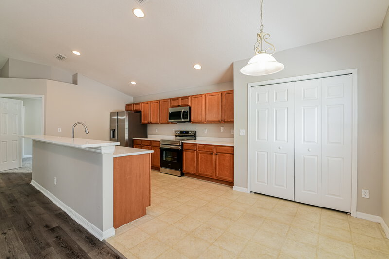 2,015/Mo, 2055 Newtown Rd Groveland, FL 34736 Breakfast Nook View