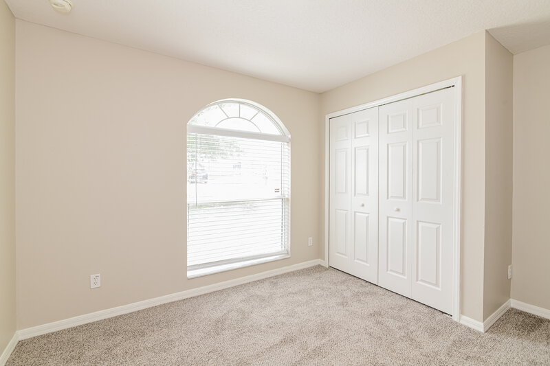 2,015/Mo, 2055 Newtown Rd Groveland, FL 34736 Bedroom View