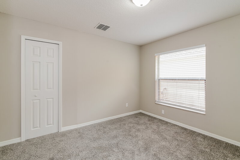 2,015/Mo, 2055 Newtown Rd Groveland, FL 34736 Bedroom View 3