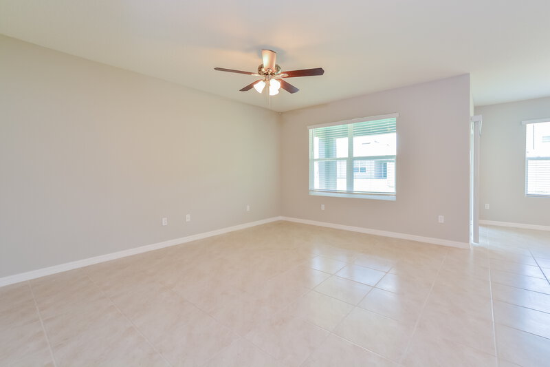 2,335/Mo, 3905 Crimson Clover Dr Mount Dora, FL 32757 Living Room View