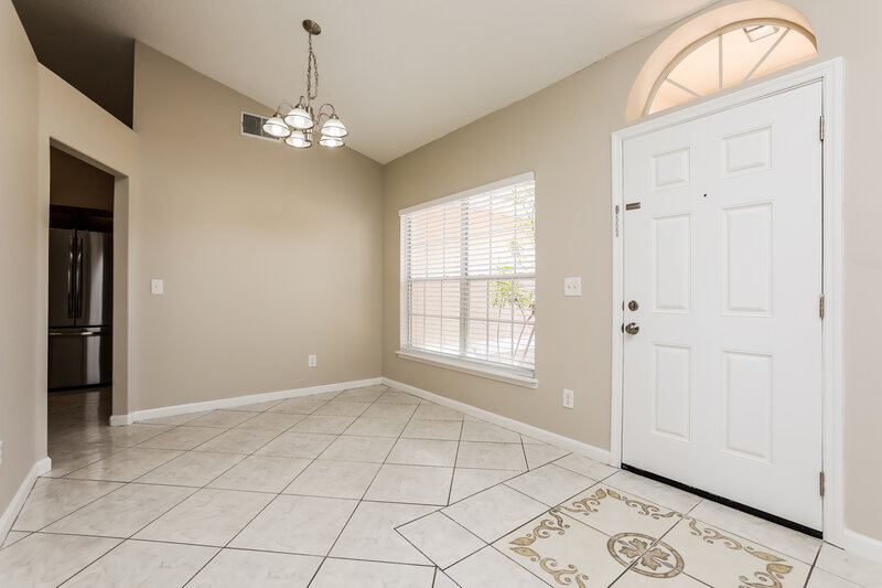 2,440/Mo, 371 Snowshoe Ct Orlando, FL 32835 Dining Room View
