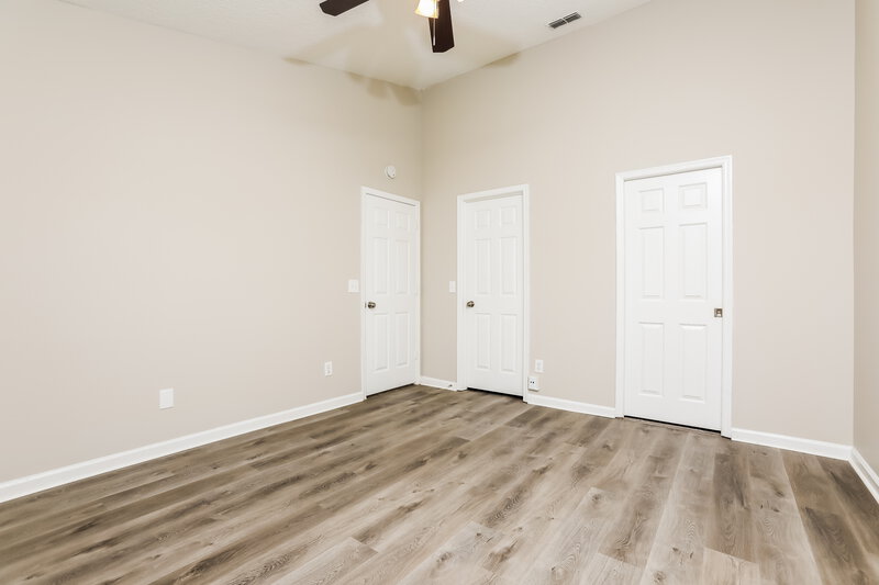 2,440/Mo, 371 Snowshoe Ct Orlando, FL 32835 Main Bedroom View 2