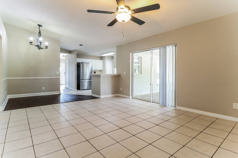 2,245/Mo, 710 Armadillo Dr Deltona, FL 32725 Family Room View