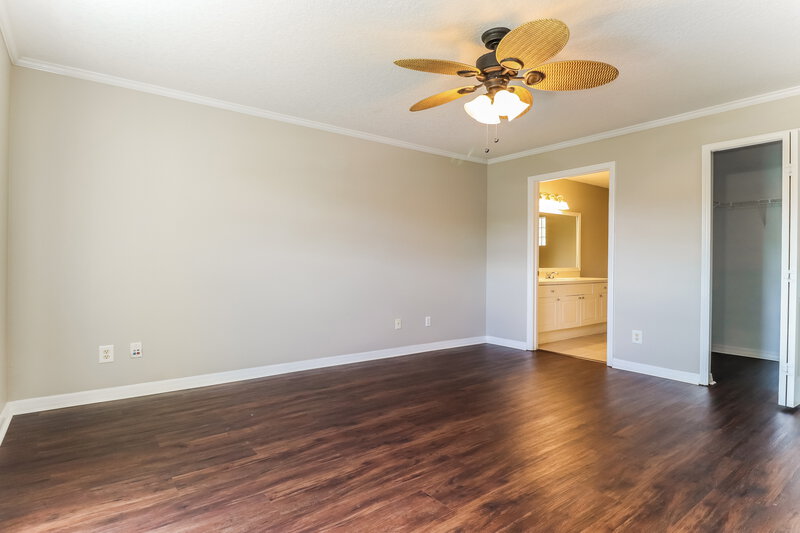2,245/Mo, 710 Armadillo Dr Deltona, FL 32725 Main Bedroom View 2