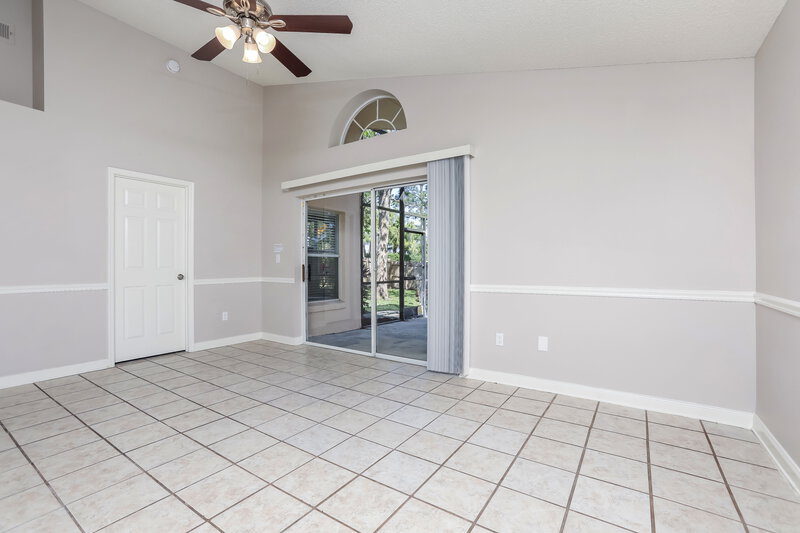 2,390/Mo, 12701 Reverend Hobson Ct Orlando, FL 32828 Living Room View 2