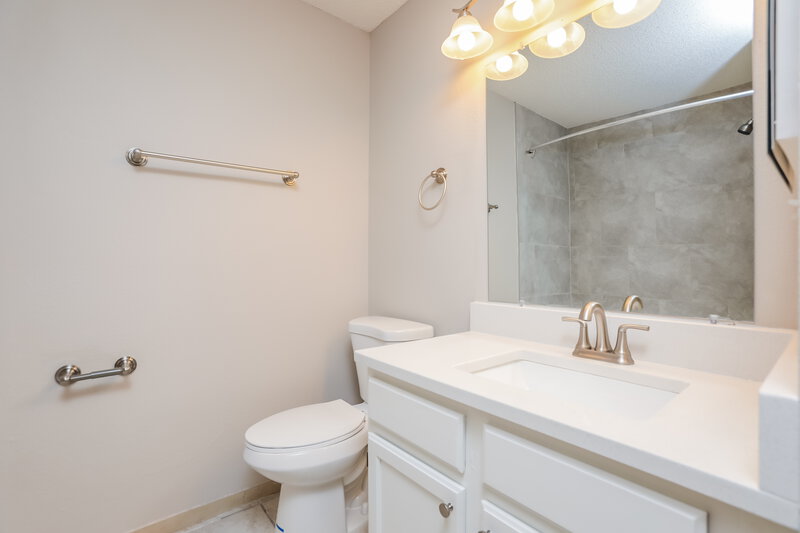 2,390/Mo, 12701 Reverend Hobson Ct Orlando, FL 32828 Bathroom View