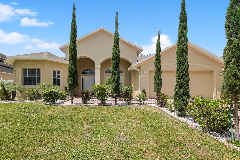 2,360/Mo, 2716 Patrician Cir Kissimmee, FL 34746 External View