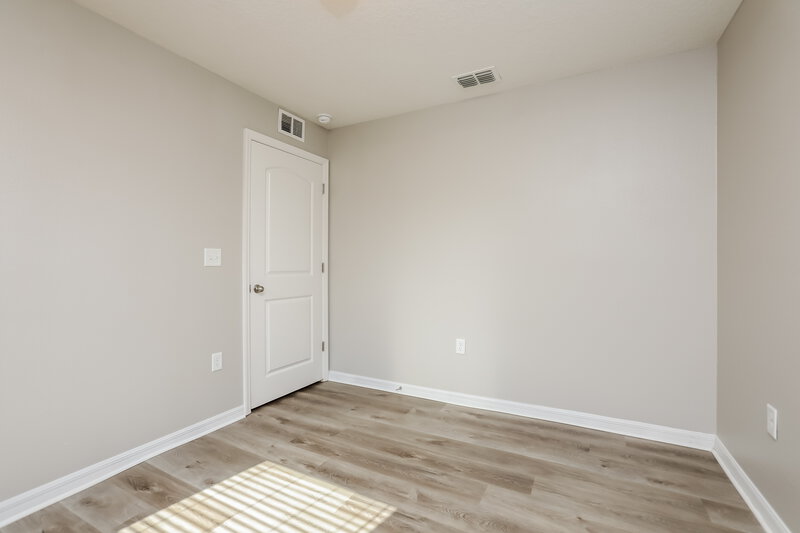 2,015/Mo, 2302 Bexley Dr Tavares, FL 32778 Bedroom View 2