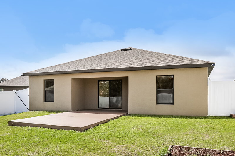 2,015/Mo, 2302 Bexley Dr Tavares, FL 32778 Rear View 2