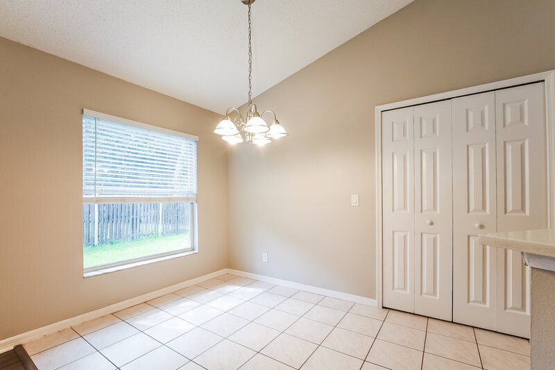 2,475/Mo, 13709 Valleybrooke Ln Orlando, FL 32826 Dining Room View