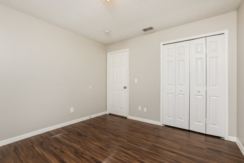 2,500/Mo, 13709 Valleybrooke Ln Orlando, FL 32826 Bedroom View 2