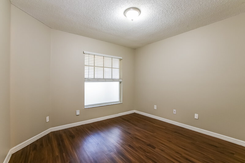 2,475/Mo, 13709 Valleybrooke Ln Orlando, FL 32826 Bedroom View 3