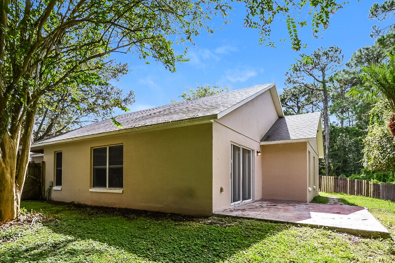 2,475/Mo, 13709 Valleybrooke Ln Orlando, FL 32826 Rear View