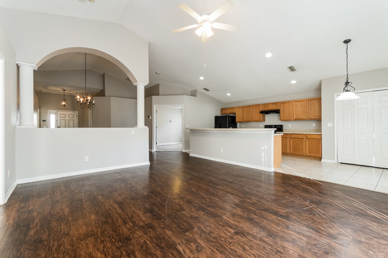 1,860/Mo, 1090 Bluegrass Dr Groveland, FL 34736 Living Room View