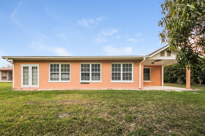 2,230/Mo, 2847 Middleton Cir Kissimmee, FL 34743 Rear View
