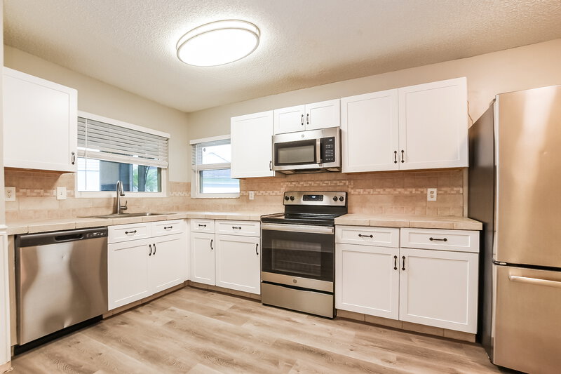 2,360/Mo, 356 Amethyst Ct Lake Mary, FL 32746 Kitchen View