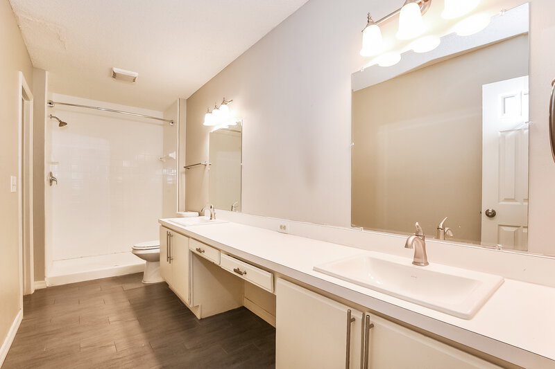 2,360/Mo, 356 Amethyst Ct Lake Mary, FL 32746 Main Bathroom View