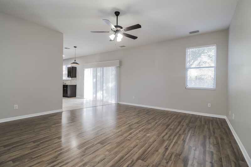 2,605/Mo, 395 Lancer Oak Dr Apopka, FL 32712 Living Room View
