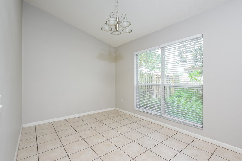 2,380/Mo, 2845 Oak Shore Rd Oviedo, FL 32766 Dining Room View
