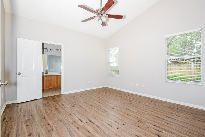 2,380/Mo, 2845 Oak Shore Rd Oviedo, FL 32766 Main Bedroom View 2