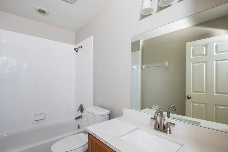 2,380/Mo, 2845 Oak Shore Rd Oviedo, FL 32766 Bathroom View